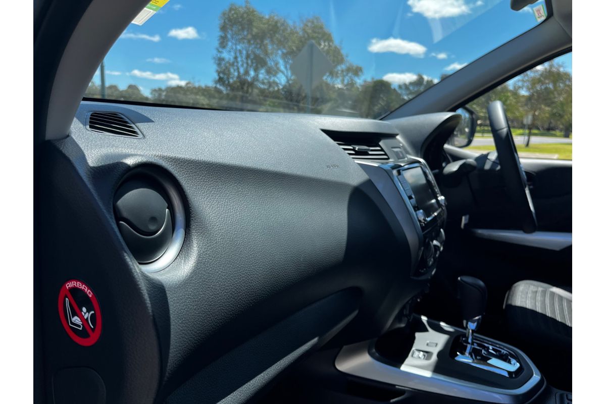 2024 Nissan Navara Black Edition D23 4X4