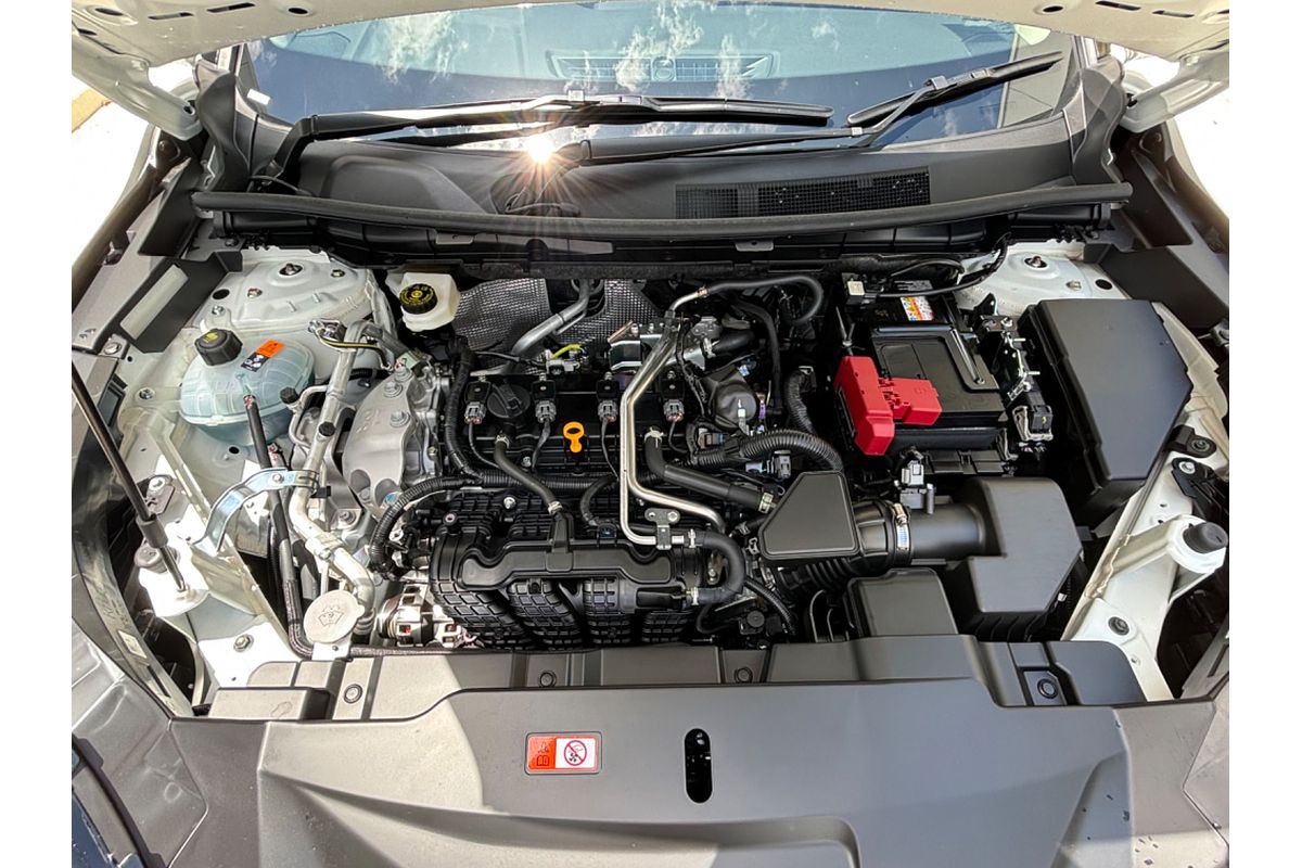 2024 Mitsubishi Outlander LS ZM