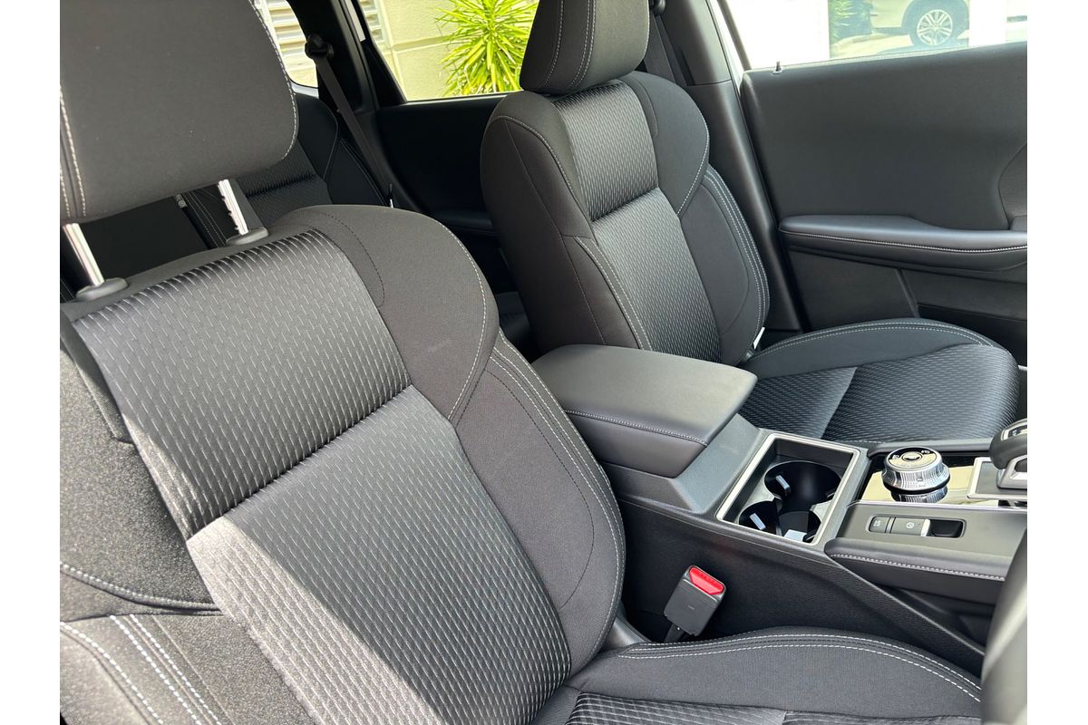 2024 Mitsubishi Outlander LS ZM