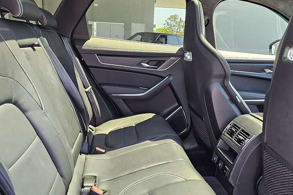 2024 Jaguar F-PACE 400 Sport X761