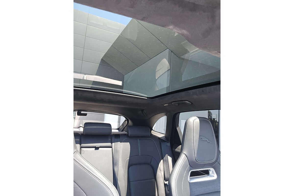 2024 Jaguar F-PACE 400 Sport X761
