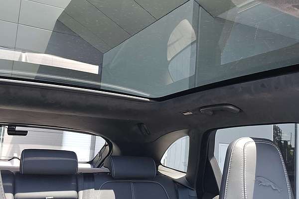 2024 Jaguar F-PACE 400 Sport X761