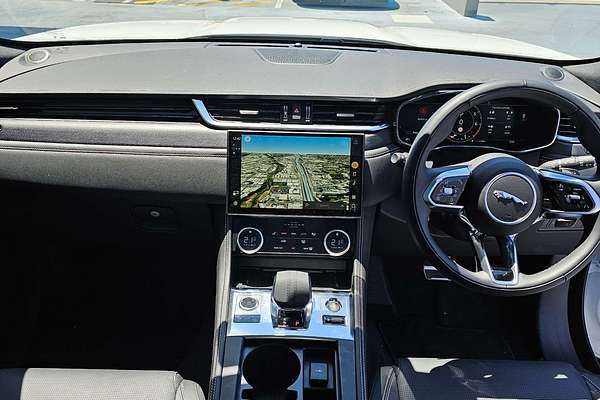 2024 Jaguar F-PACE 400 Sport X761