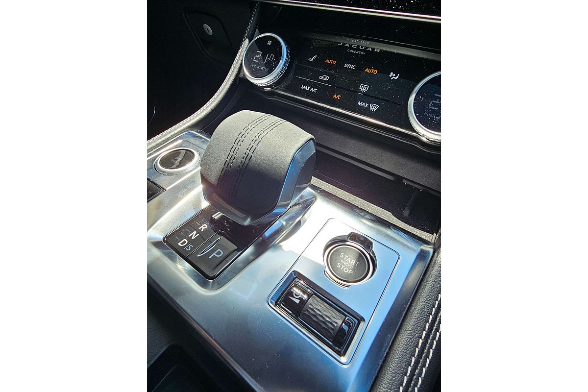 2024 Jaguar F-PACE 400 Sport X761
