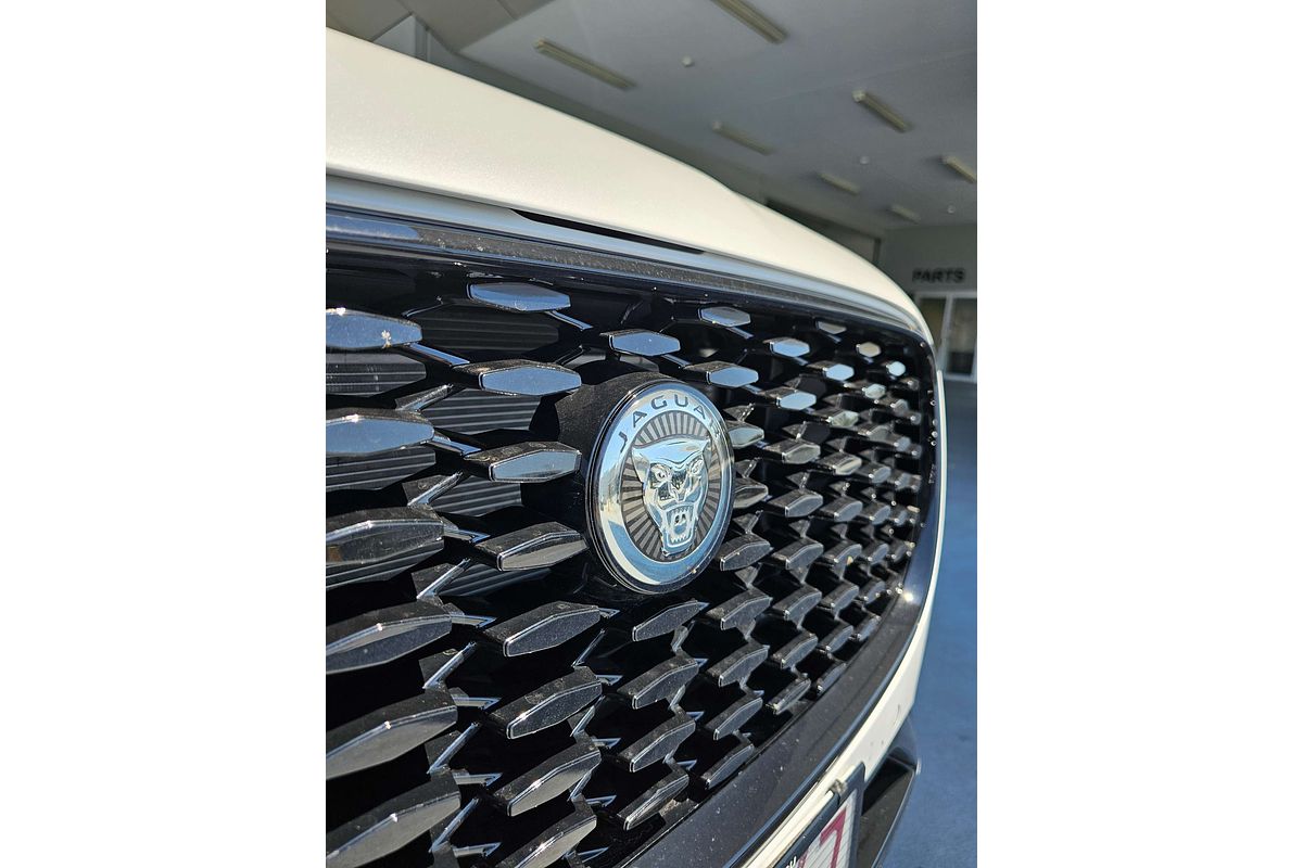 2024 Jaguar F-PACE 400 Sport X761