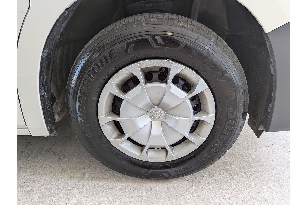 2019 Toyota HiAce SLWB Commuter  SLWB Commuter
