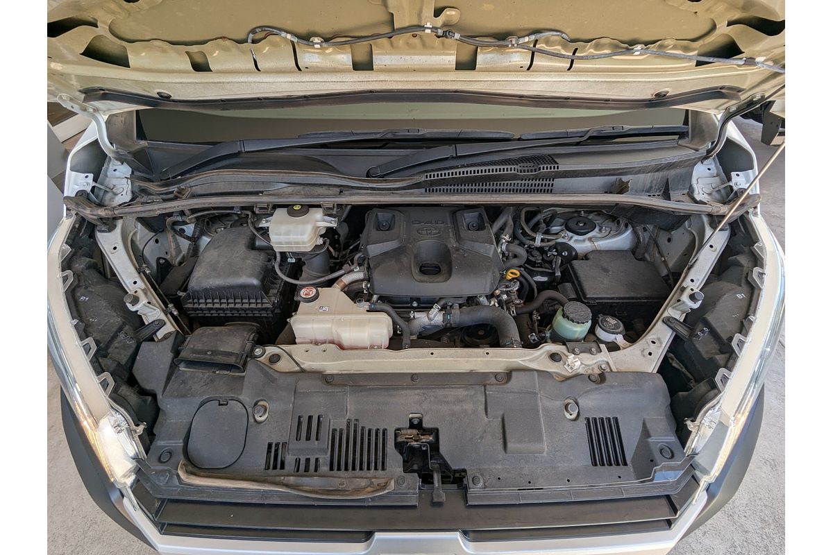 2019 Toyota HiAce SLWB Commuter  SLWB Commuter