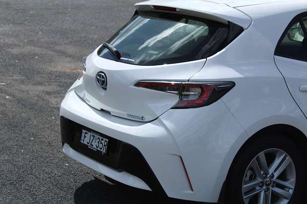 2020 Toyota Corolla Ascent Sport MZEA12R