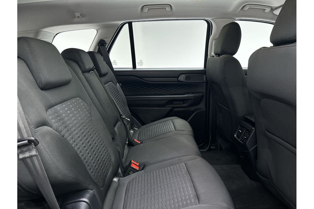 2024 Ford Everest Ambiente 2.0L