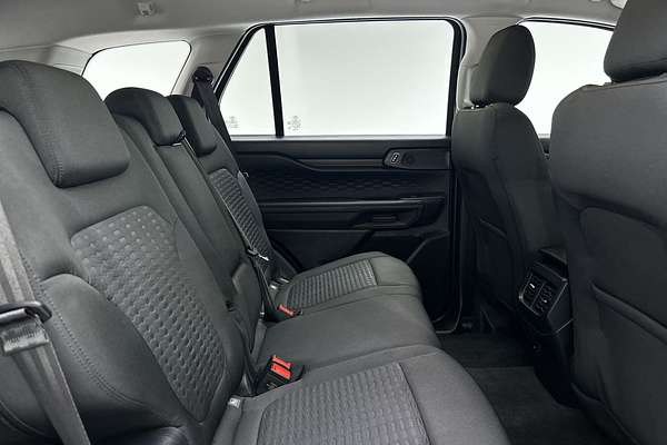 2024 Ford Everest Ambiente 2.0L