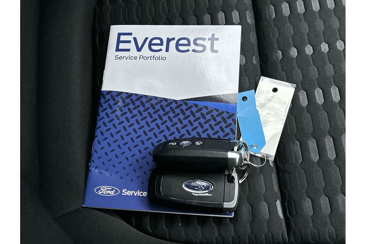 2024 Ford Everest Ambiente 2.0L