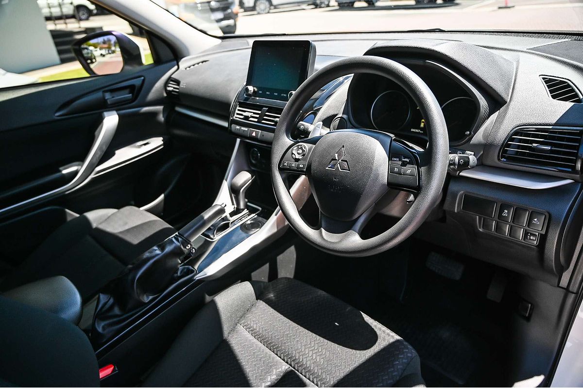 2023 Mitsubishi Eclipse Cross ES YB