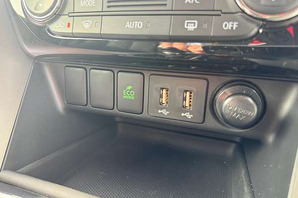 2024 Mitsubishi Eclipse Cross ES YB