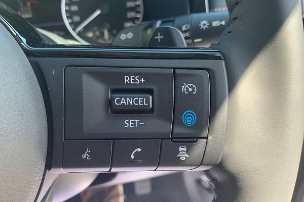 2024 Nissan Pathfinder ST-L R53