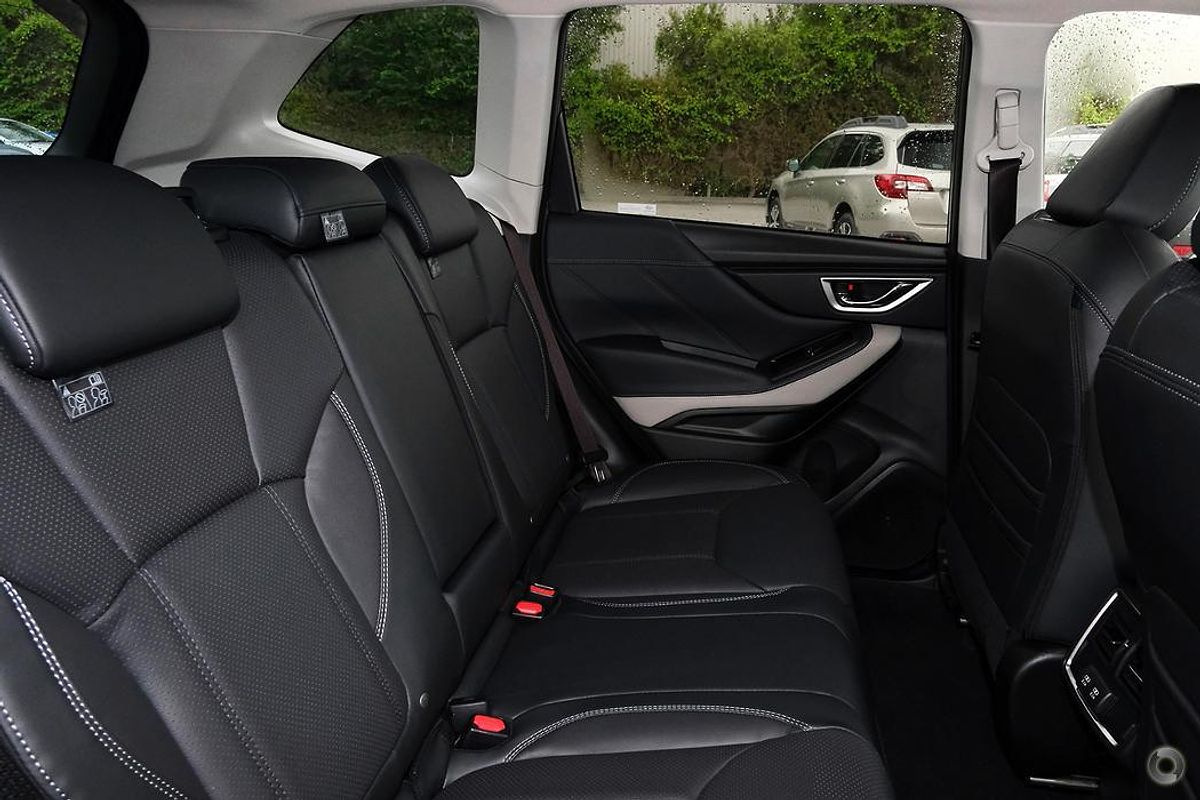 2024 Subaru Forester 2.5i-S S5