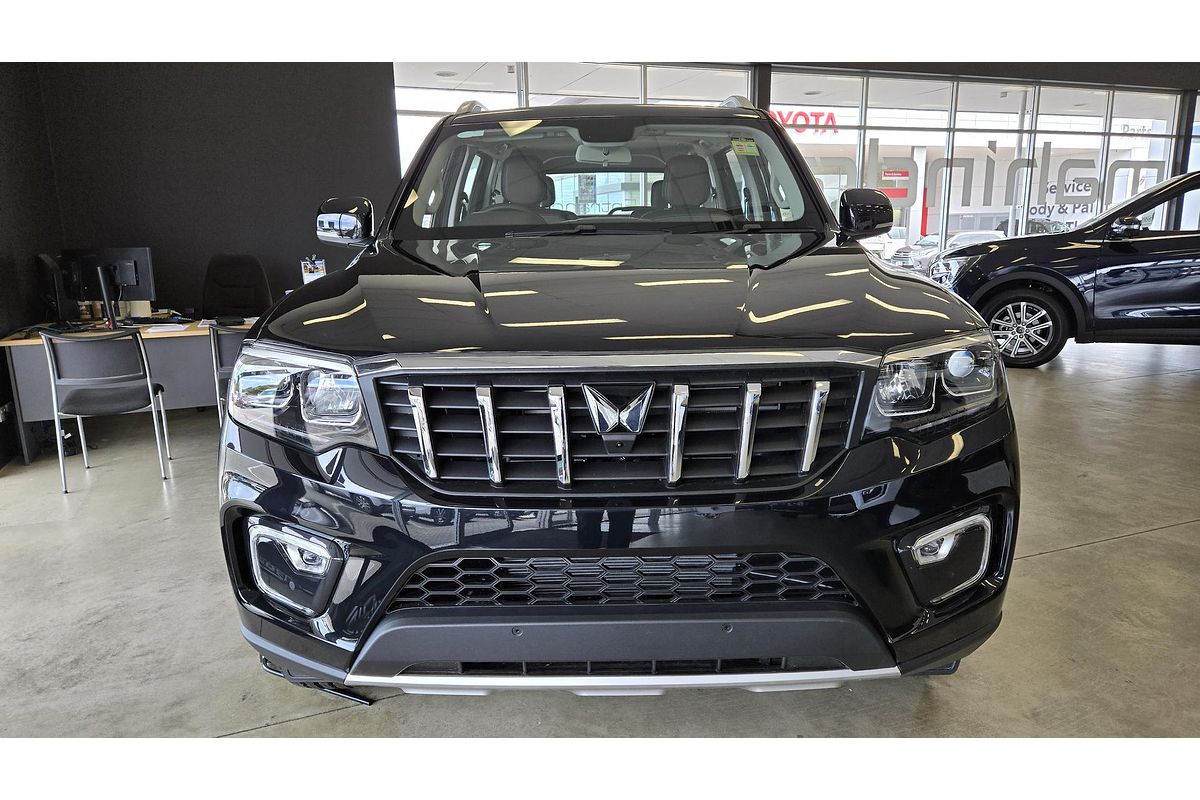 2024 Mahindra Scorpio Z8L