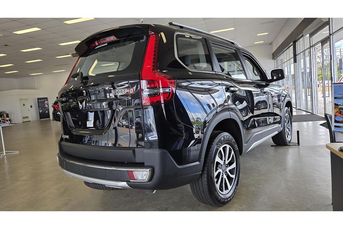 2024 Mahindra Scorpio Z8L
