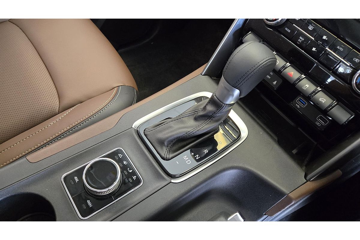 2024 Mahindra Scorpio Z8L