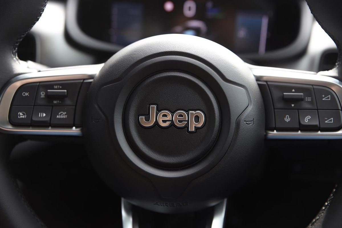 2024 Jeep Avenger Limited JJ