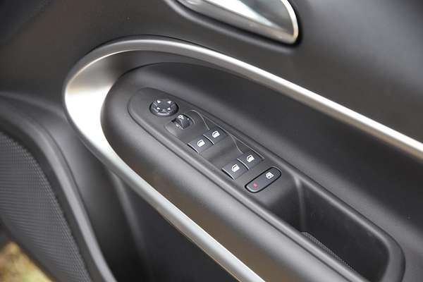 2024 Jeep Avenger Limited JJ