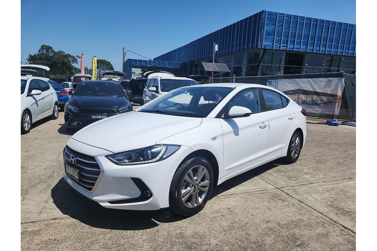 2017 Hyundai Elantra Active AD
