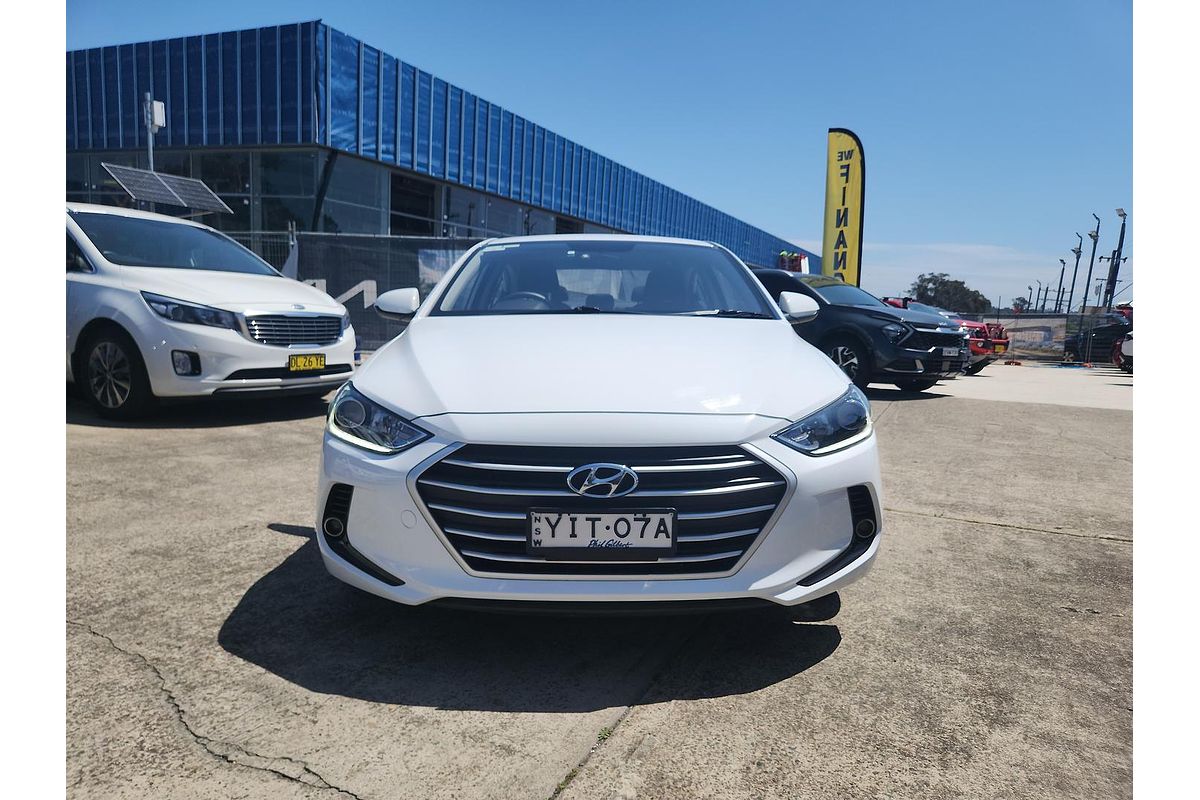 2017 Hyundai Elantra Active AD