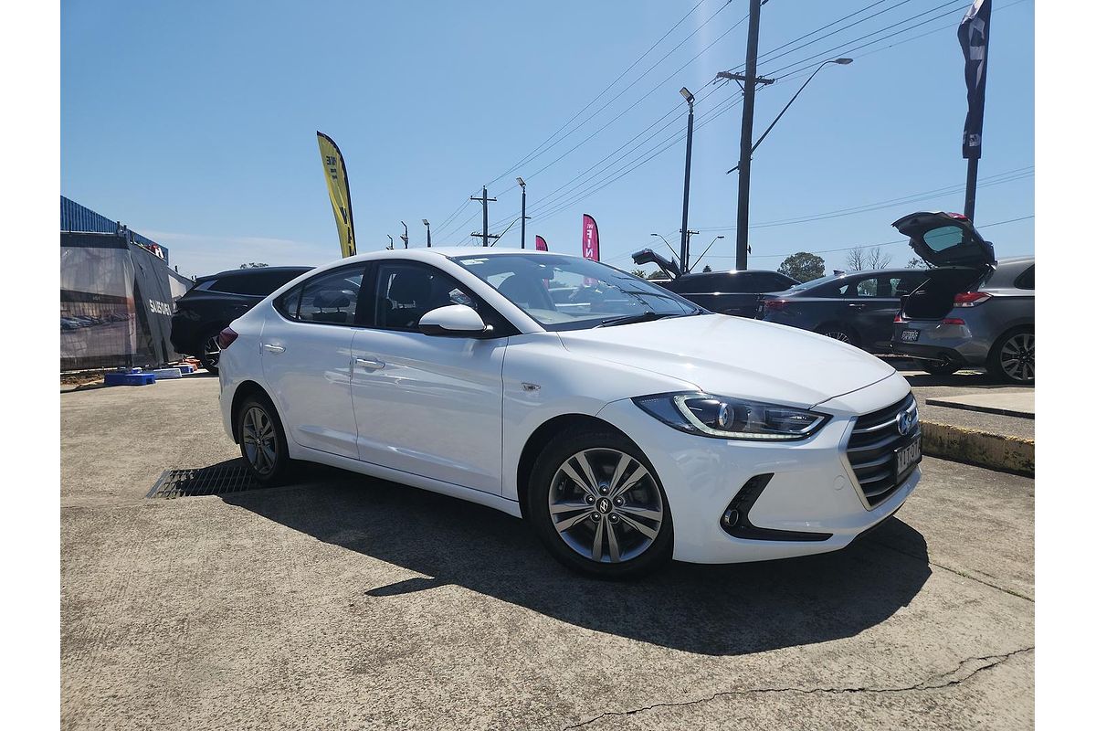 2017 Hyundai Elantra Active AD