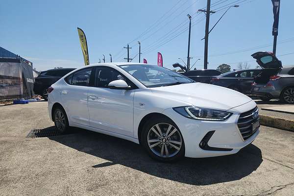 2017 Hyundai Elantra Active AD