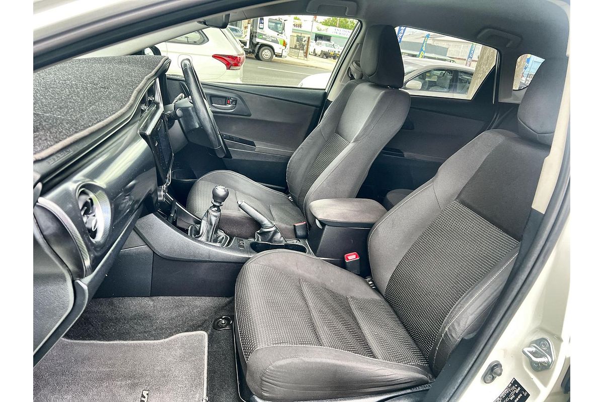 2015 Toyota Corolla Ascent Sport ZRE182R