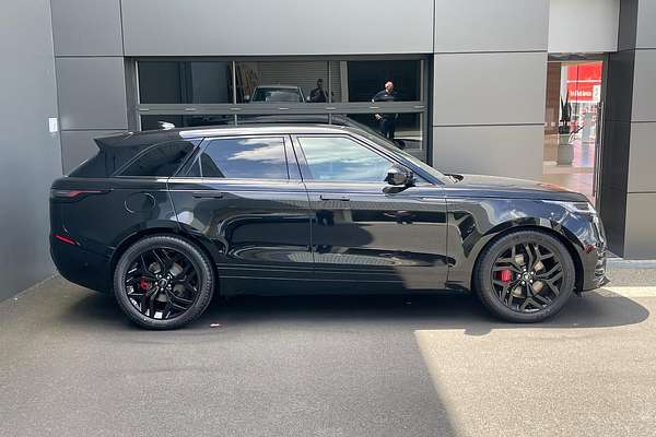 2024 Land Rover Range Rover Velar P250 Dynamic SE L560