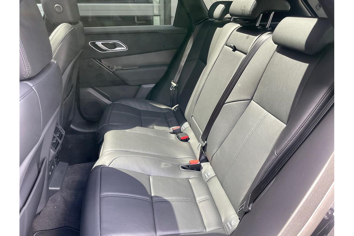 2024 Land Rover Range Rover Velar P250 Dynamic SE L560