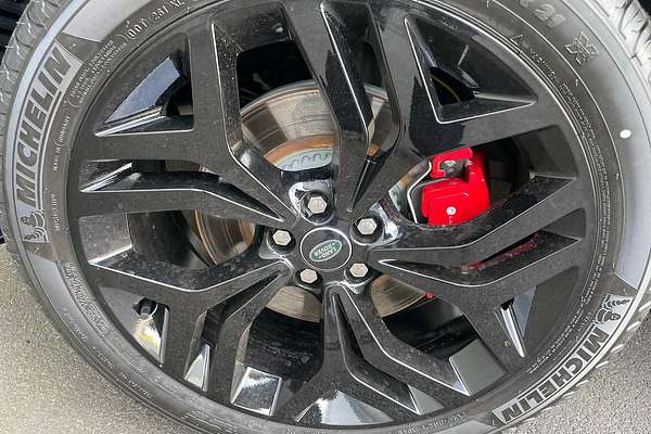 2024 Land Rover Range Rover Velar P250 Dynamic SE L560