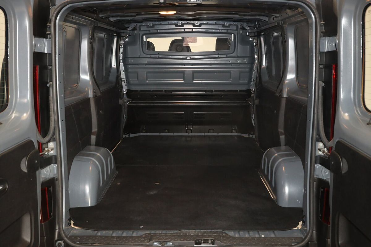 2023 Renault Trafic Pro X82 SWB