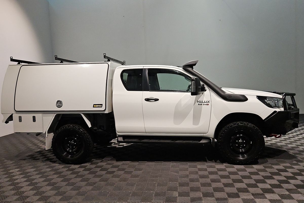 2018 Toyota Hilux SR GUN126R 4X4