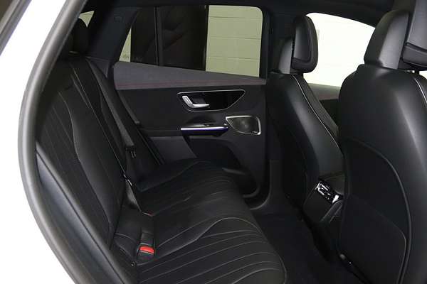 2023 Mercedes-Benz EQE EQE350 V295