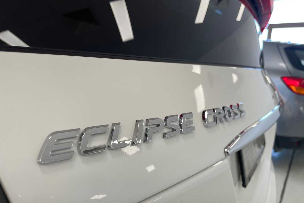 2018 Mitsubishi ECLIPSE CROSS LS YA