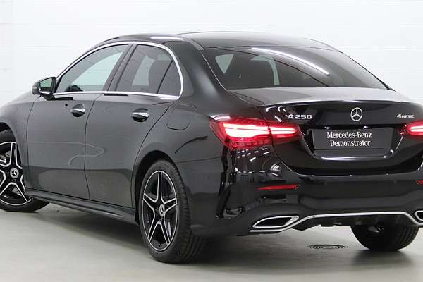 2024 Mercedes-Benz A-Class A250 V177