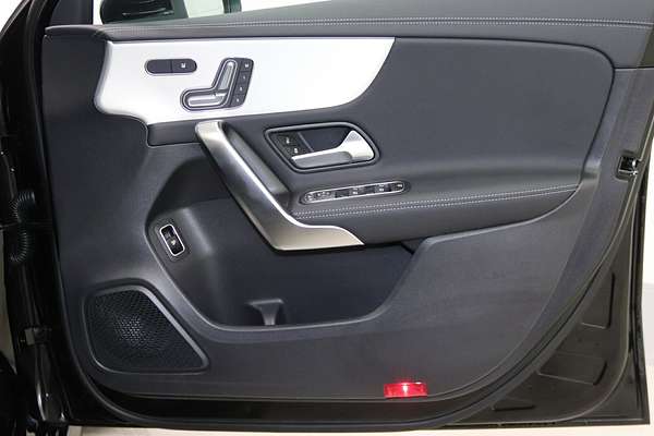 2024 Mercedes-Benz A-Class A250 V177