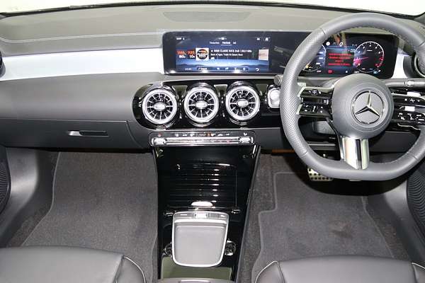 2024 Mercedes-Benz A-Class A250 V177