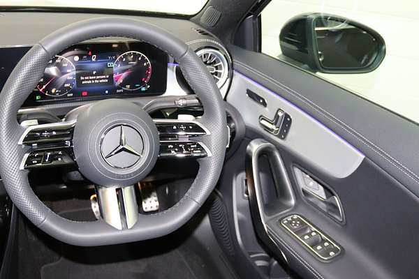 2024 Mercedes-Benz A-Class A250 V177