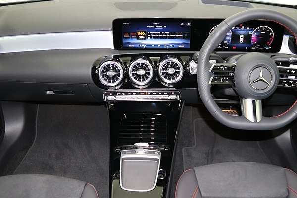 2024 Mercedes-Benz A-Class A250 V177