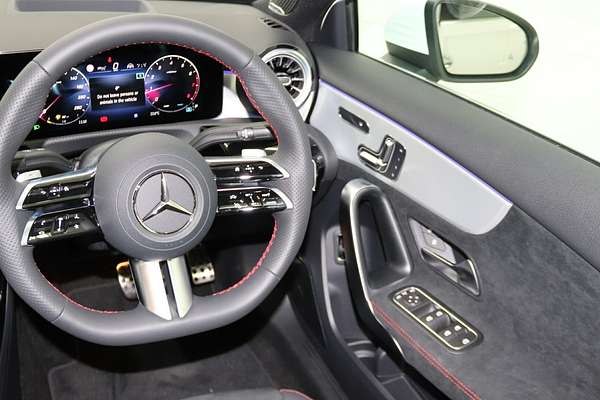 2024 Mercedes-Benz A-Class A250 V177