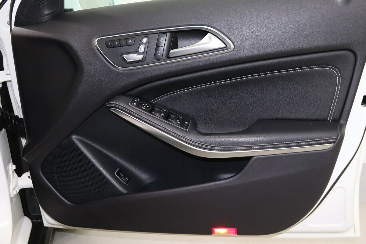 2017 Mercedes-Benz GLA-Class GLA220 d X156