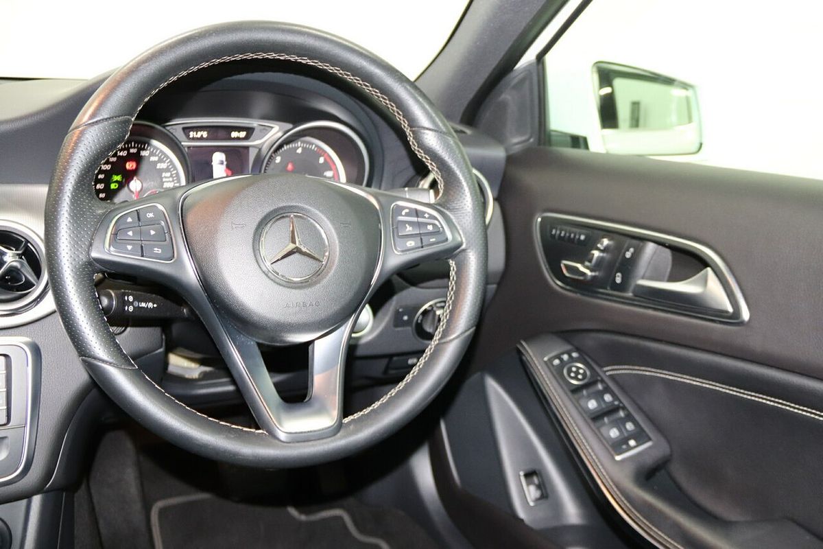 2017 Mercedes-Benz GLA-Class GLA220 d X156