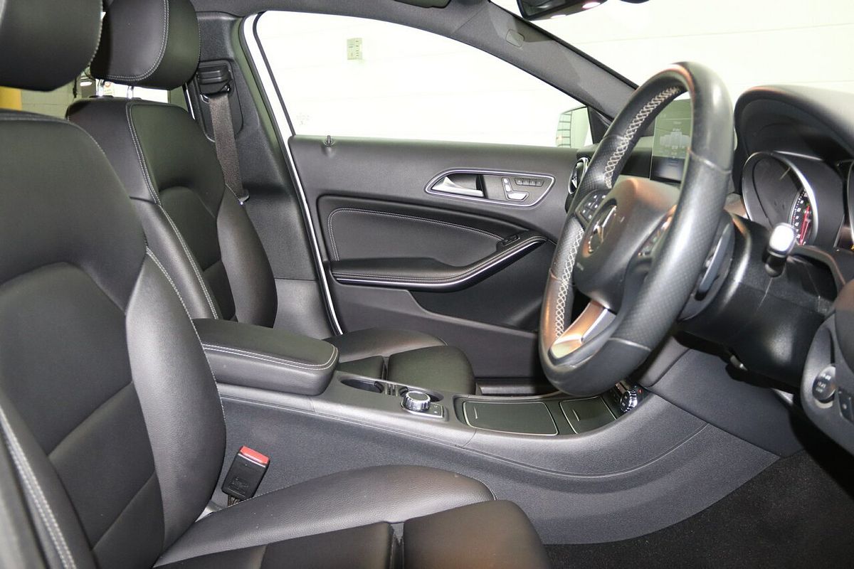 2017 Mercedes-Benz GLA-Class GLA220 d X156