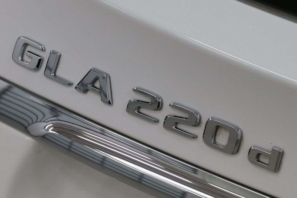 2017 Mercedes-Benz GLA-Class GLA220 d X156