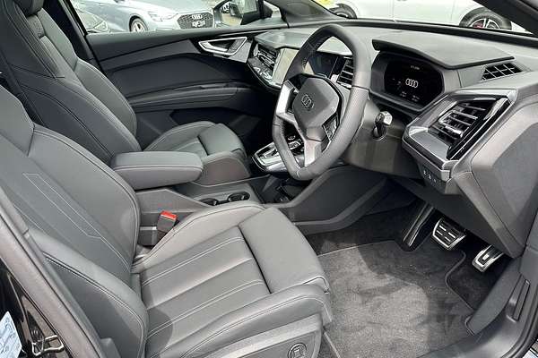 2024 Audi Q4 e-tron 55 F4