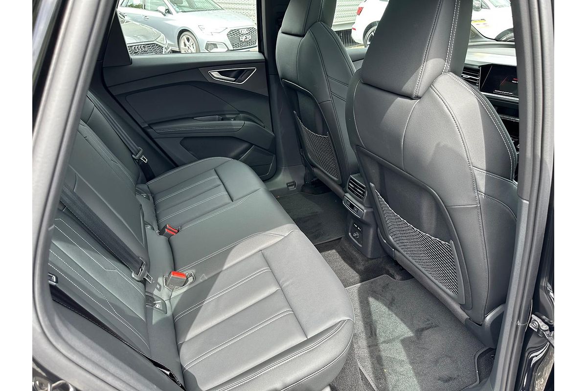 2024 Audi Q4 e-tron 55 F4