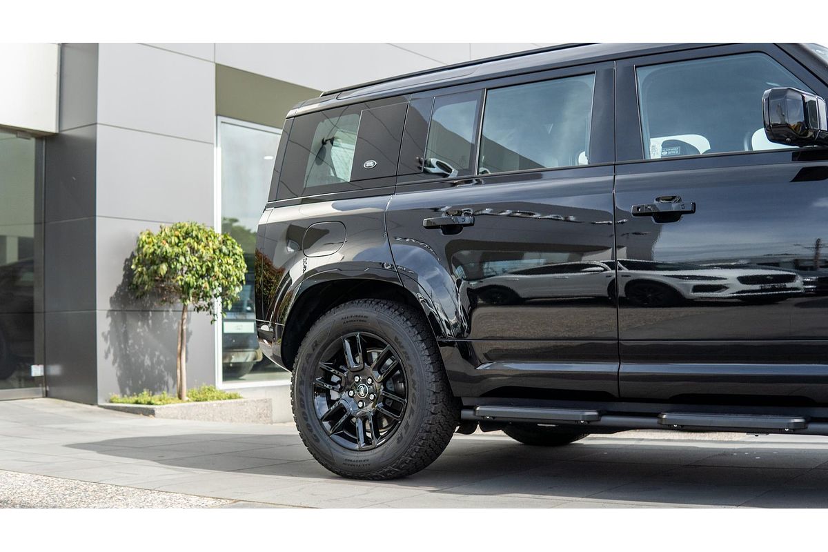 2024 Land Rover Defender 110 D300 X-Dynamic SE L663