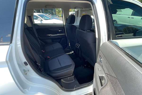 2020 Mitsubishi Outlander ES ZL